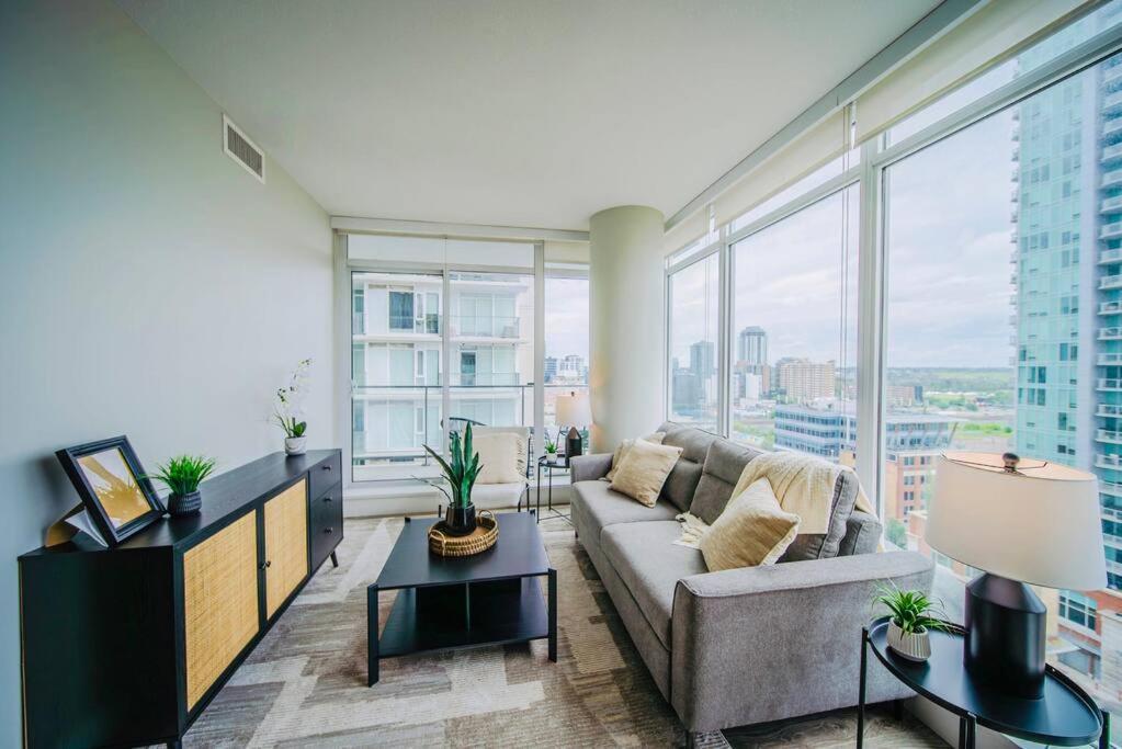 Modern Suite Calgary Downtown 5 Min Walk Stampede 外观 照片