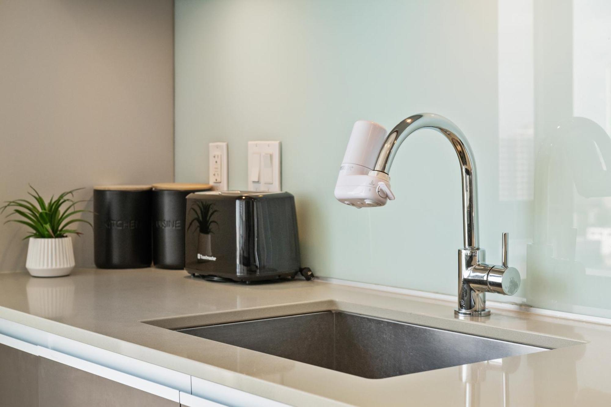 Modern Suite Calgary Downtown 5 Min Walk Stampede 外观 照片