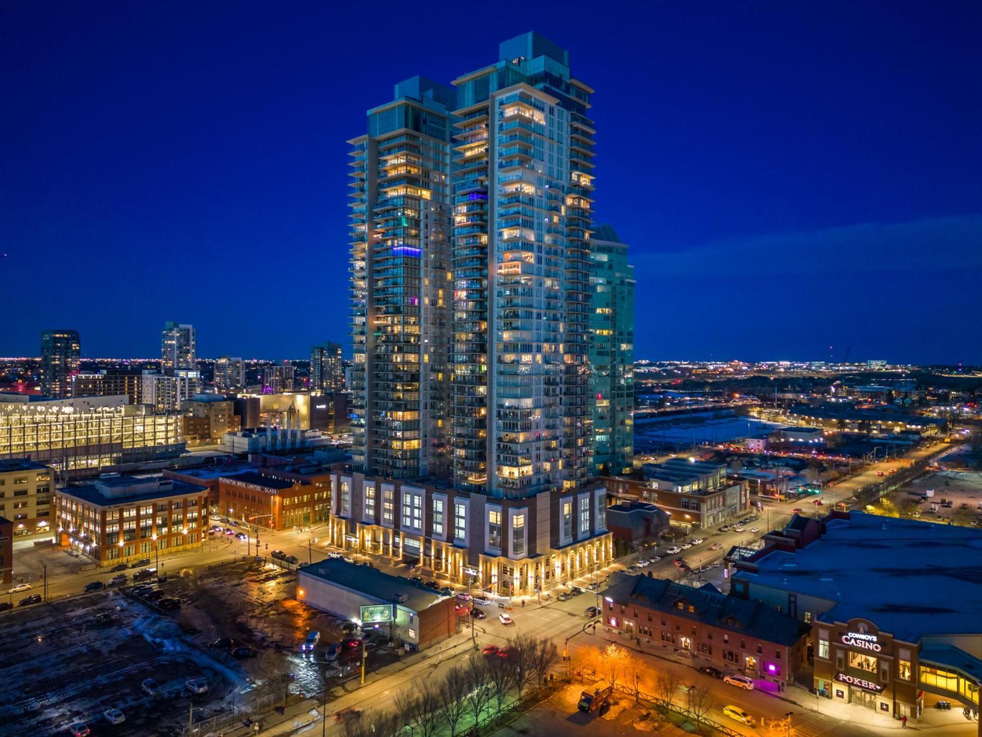 Modern Suite Calgary Downtown 5 Min Walk Stampede 外观 照片