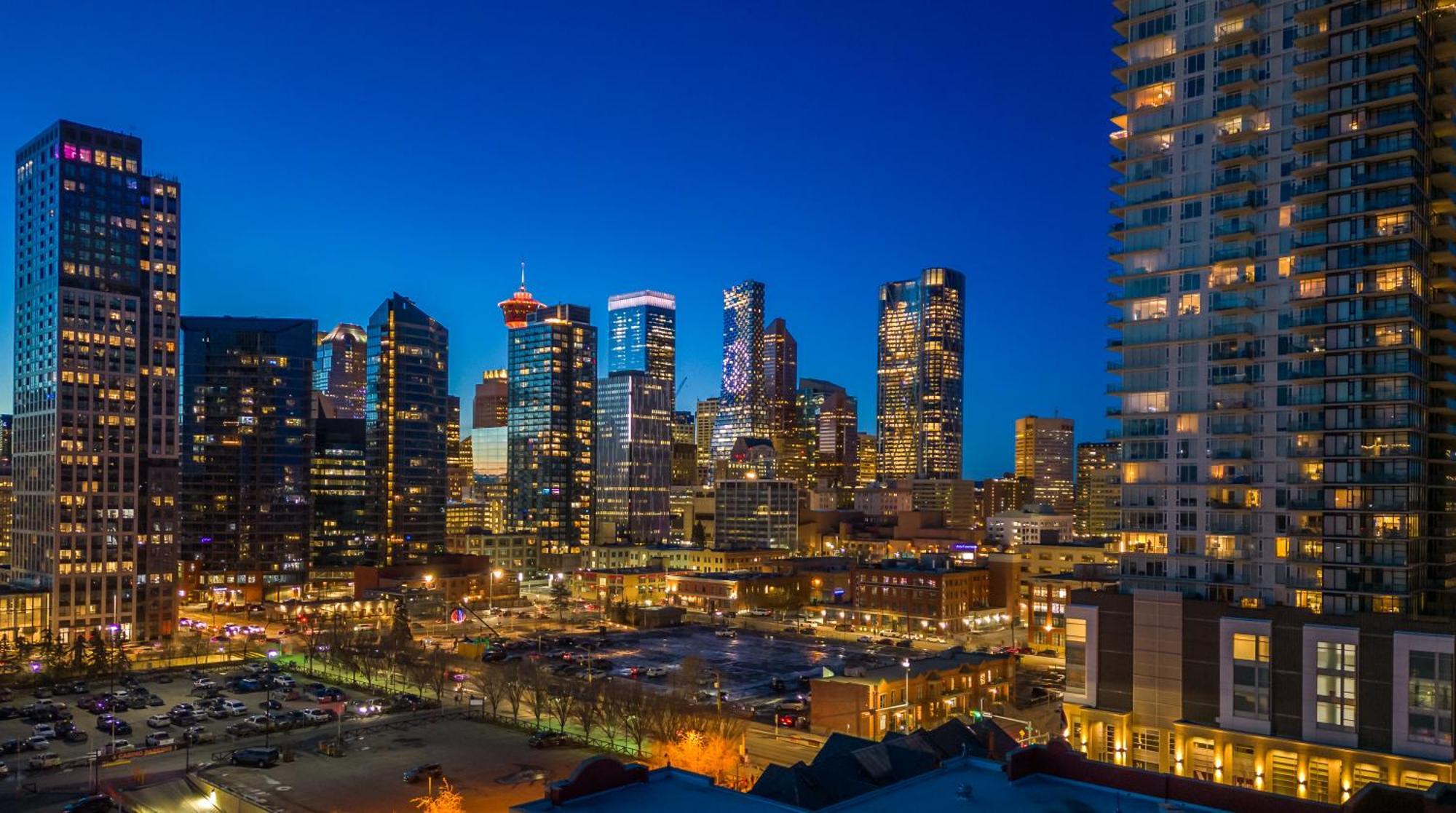 Modern Suite Calgary Downtown 5 Min Walk Stampede 外观 照片